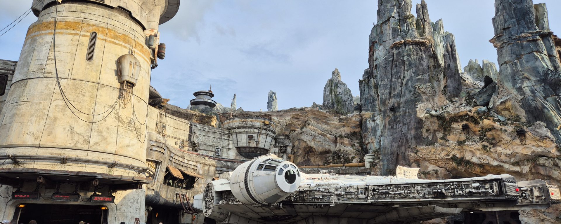 Disney Hollywood Studios Galaxy Edge